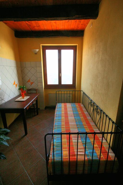 Azienda Agrituristica Alcastle Montabone المظهر الخارجي الصورة
